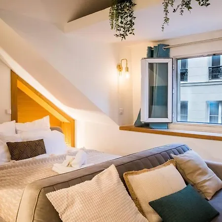 Appartamento Spacious In Hyper Center - Smart Tv & Wifi - 4p *